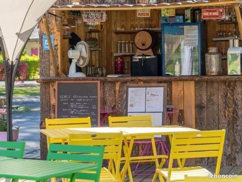 Oh! Campings - Camping Paradis A L'Ombre Des Tilleuls Peyrouse Экстерьер фото