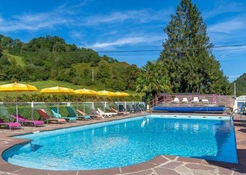 Oh! Campings - Camping Paradis A L'Ombre Des Tilleuls Peyrouse Экстерьер фото